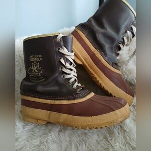 Sorel water proof boots size woman's 9 men's 7